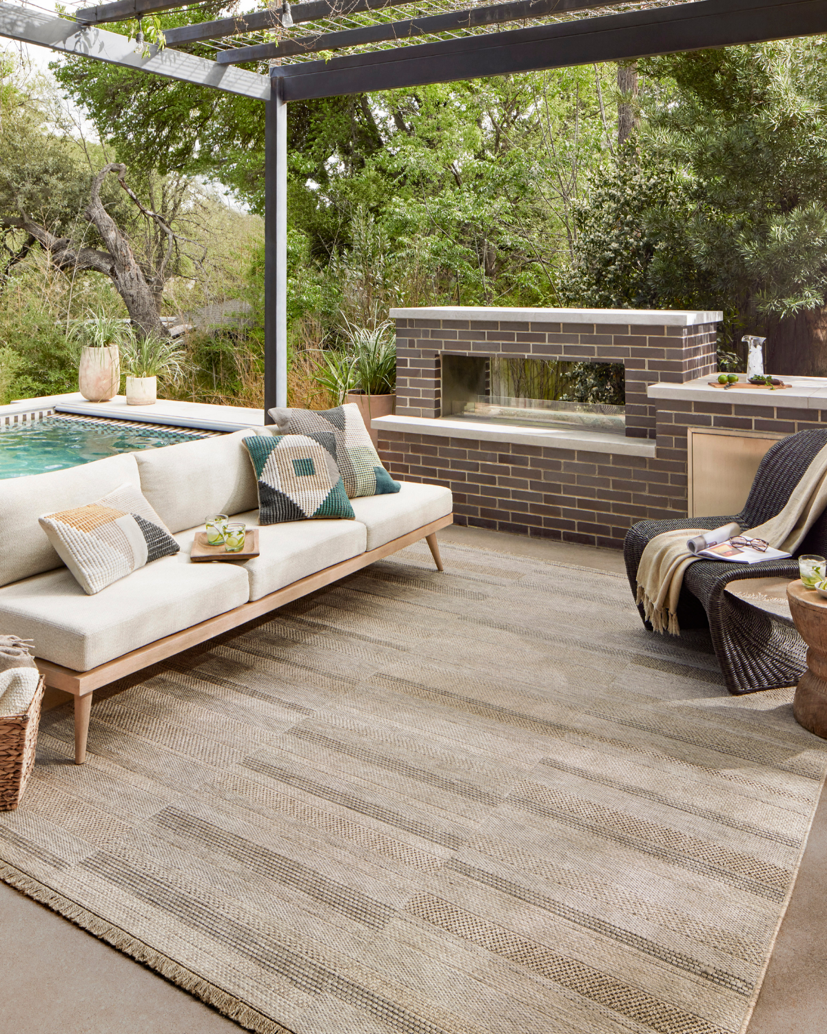 Dawn 03 Natural Indoor/Outdoor Rug