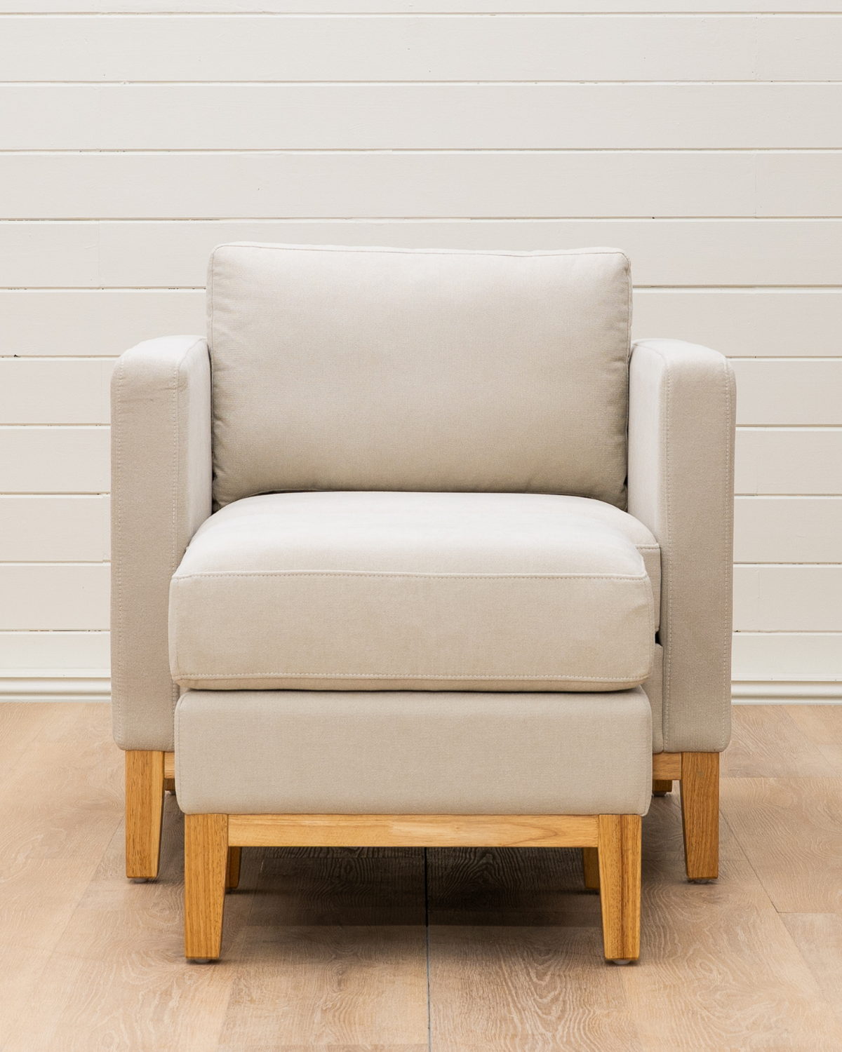 Leo Chair