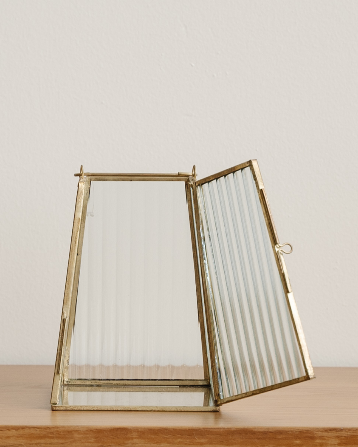 Optic Glass Lantern Medium