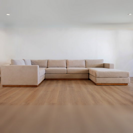 Custom Caeden 4pc Sectional