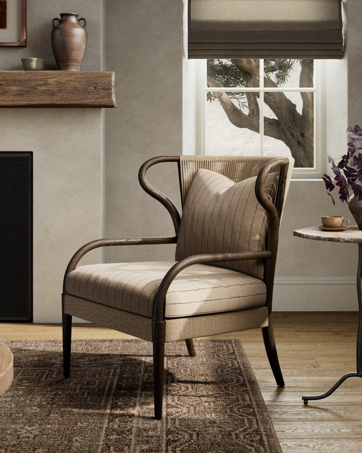 Amira Chair