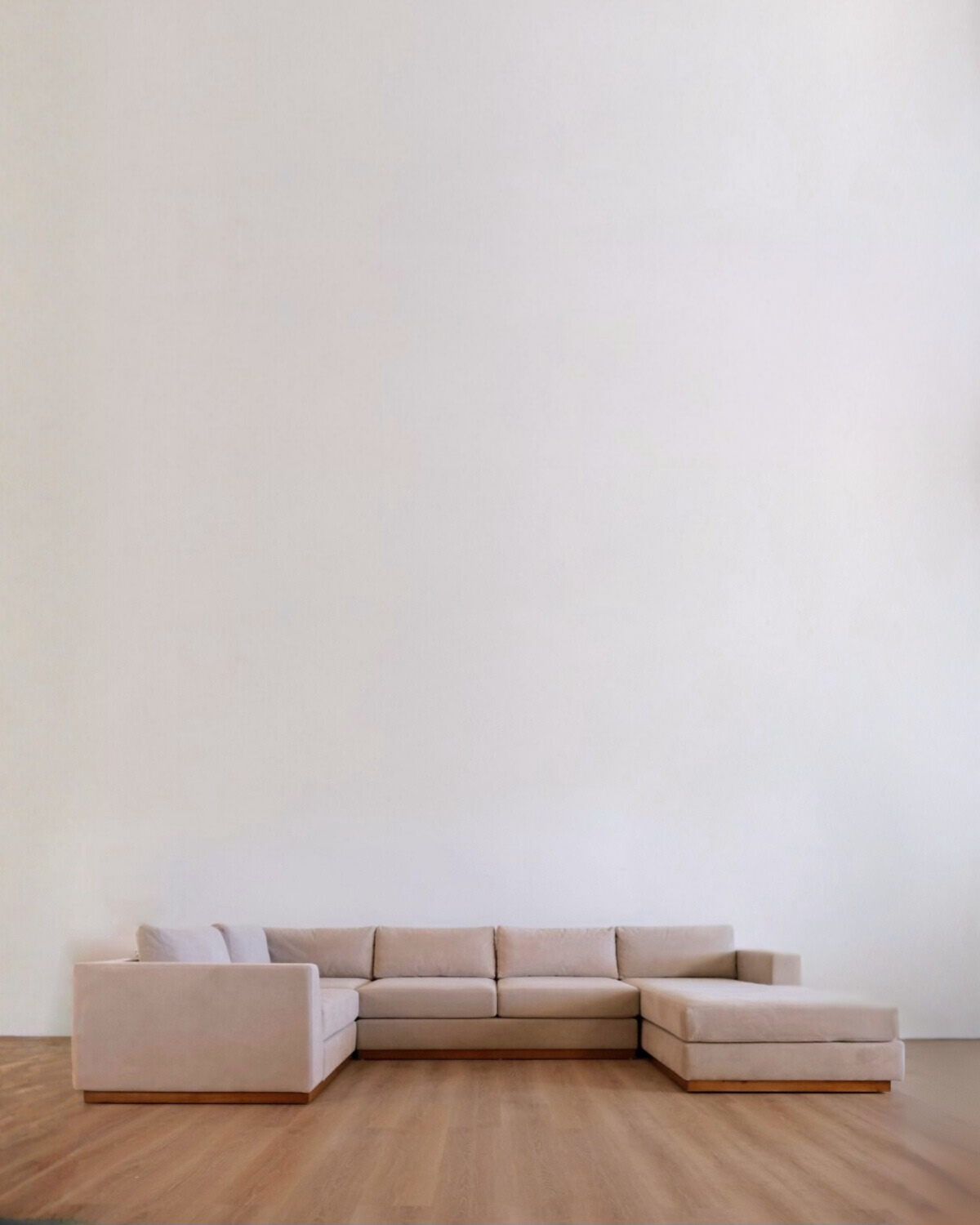 Custom Caeden 4pc Sectional