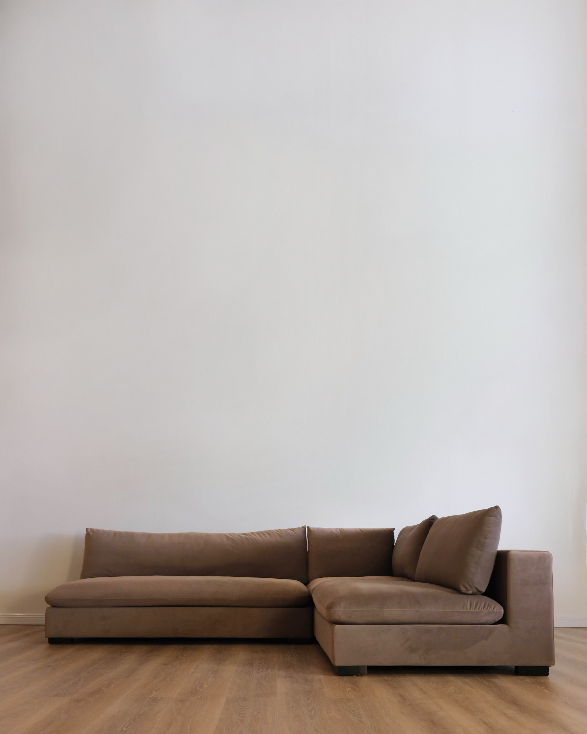 Caleb Armless Loveseat