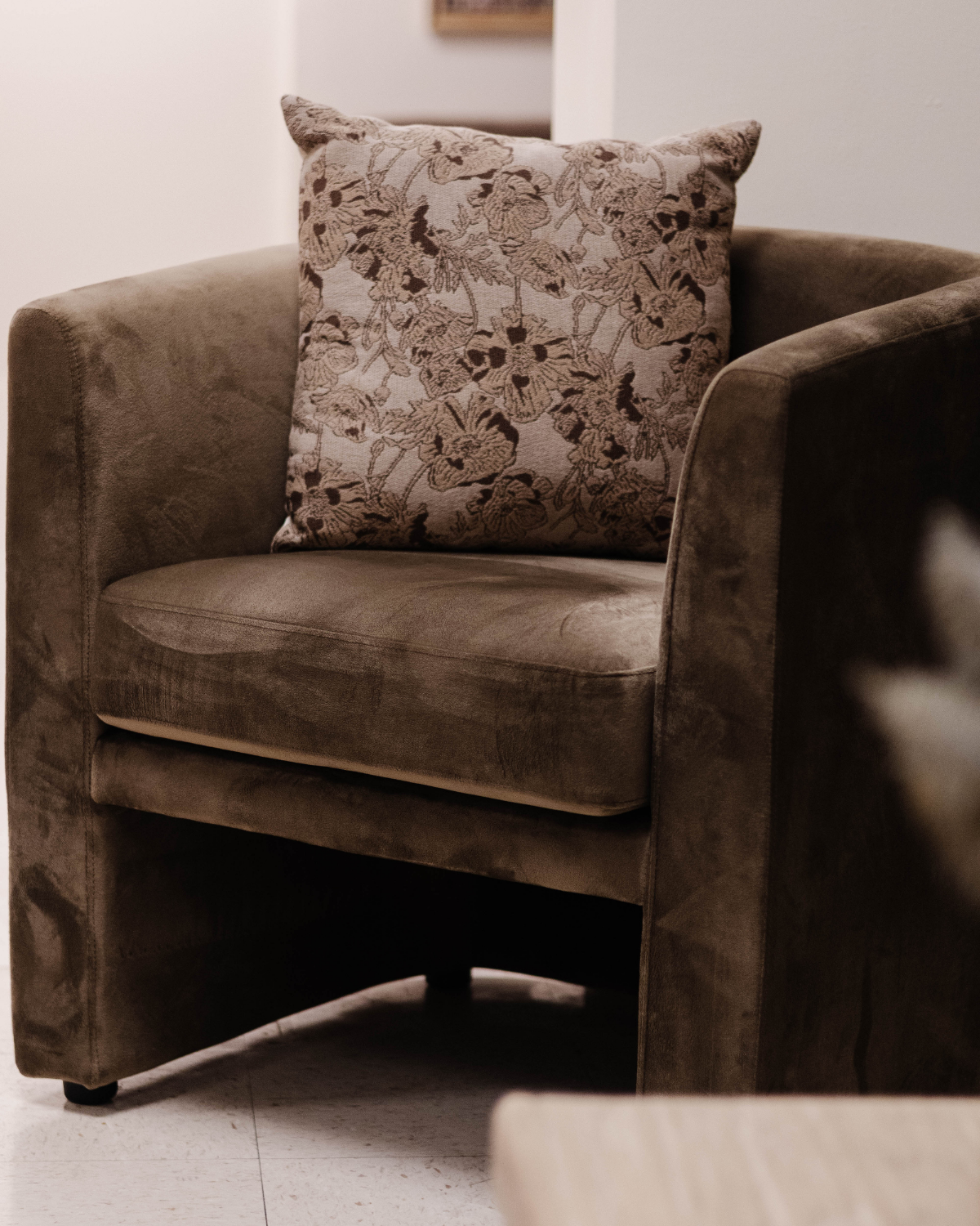 Elaine Accent Chair