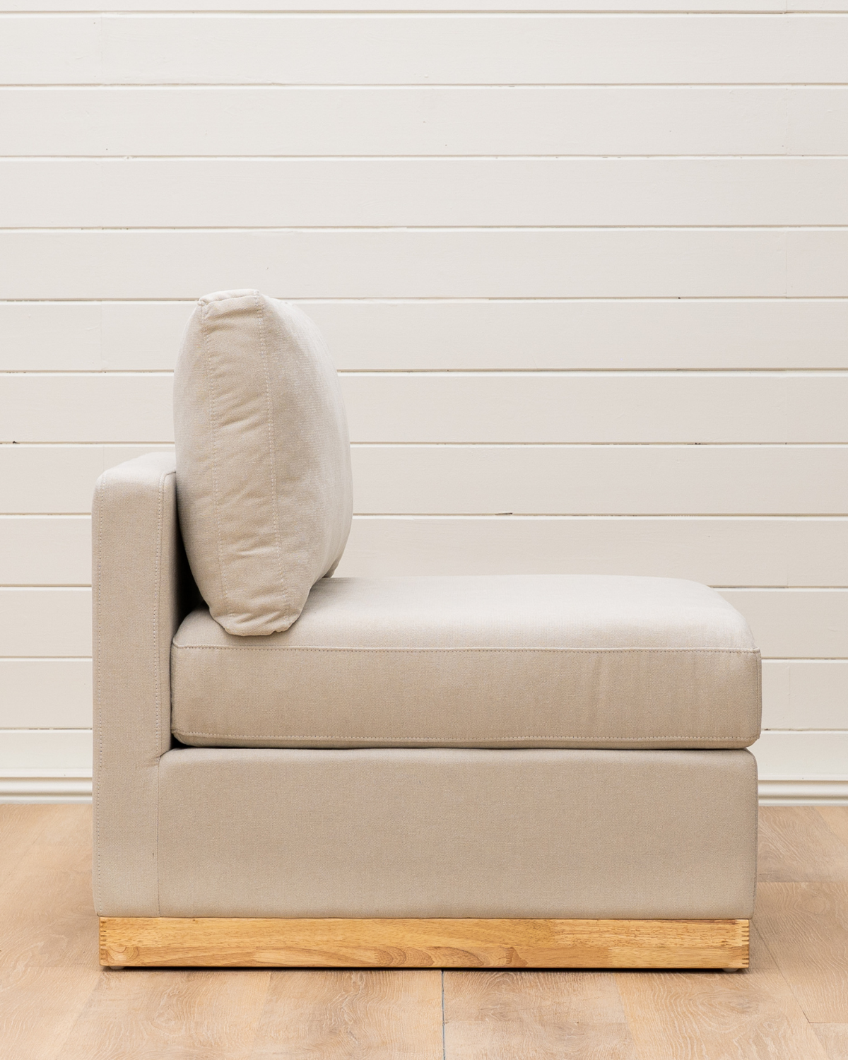 Leo Armless Chair