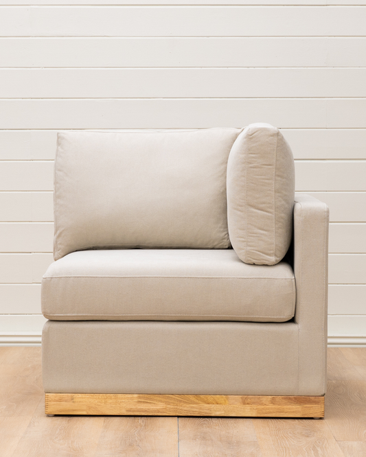 Leo Corner Chair